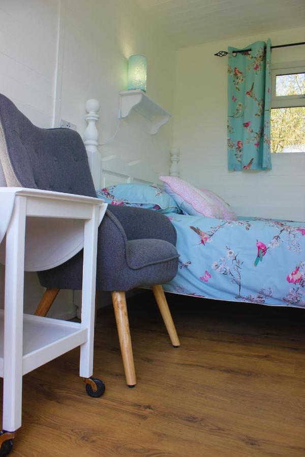 Hopgarden Glamping Luxury Shepherds Huts Wadhurst Exterior photo