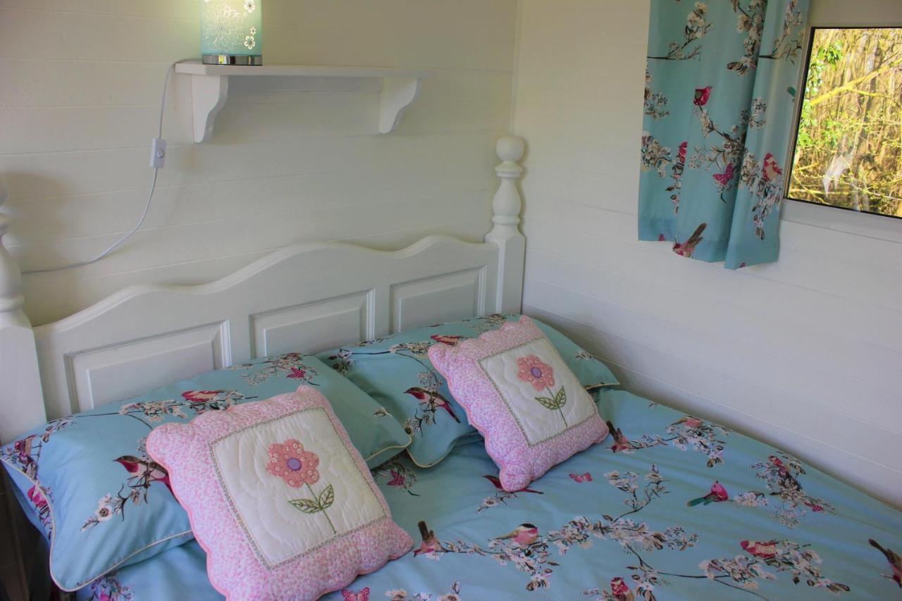 Hopgarden Glamping Luxury Shepherds Huts Wadhurst Exterior photo
