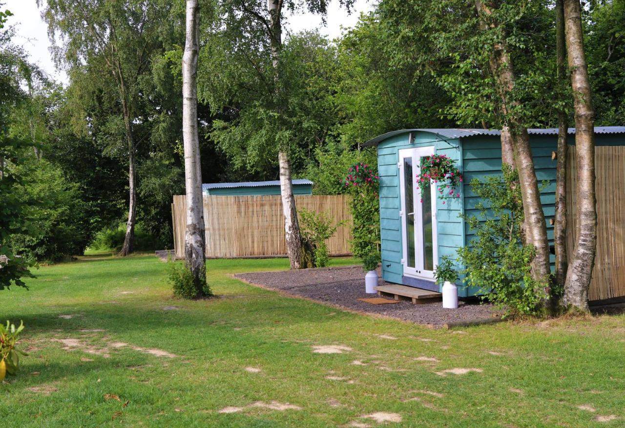 Hopgarden Glamping Luxury Shepherds Huts Wadhurst Exterior photo